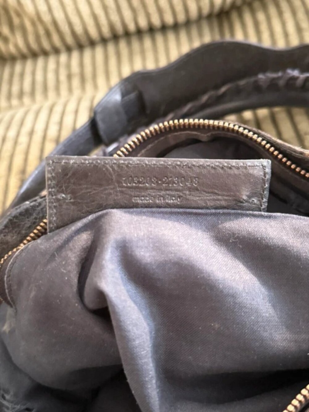 Authentic Balenciaga First Bag - Picture 2 of 13